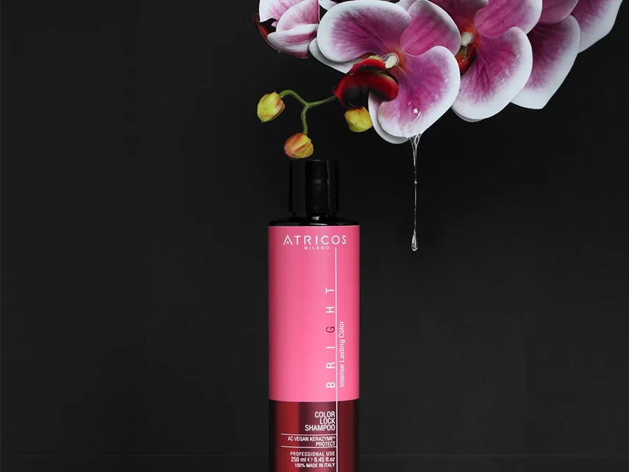 Pamper treated hair by hydrating, protecting and enhancing its shine.